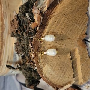 Freshwater Pearl Earrings